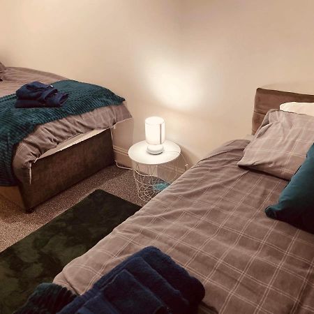 Luxury Suite 3 Bed Apartment Sleeps 6-8 Blackpool Exterior photo